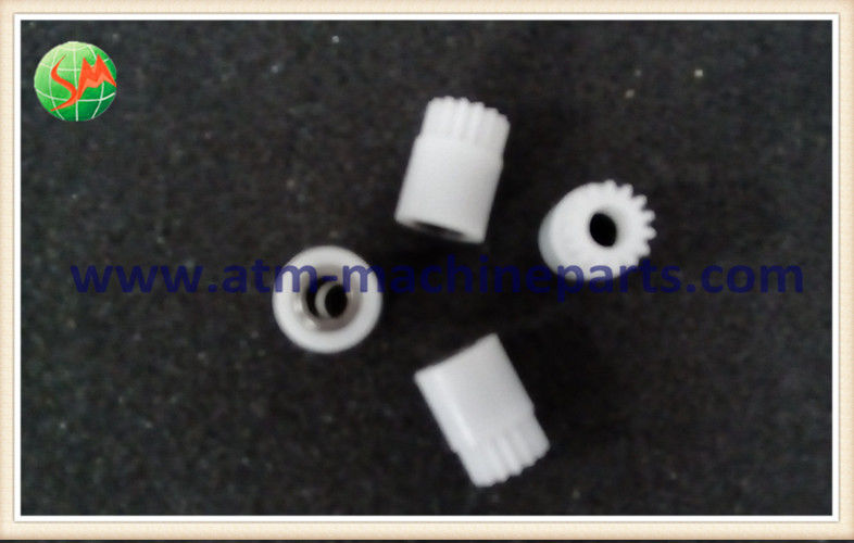 Gear 15T Cluth NCR ATM Parts 445-0653071 Putih Berwarna Dengan Bantalan Logam